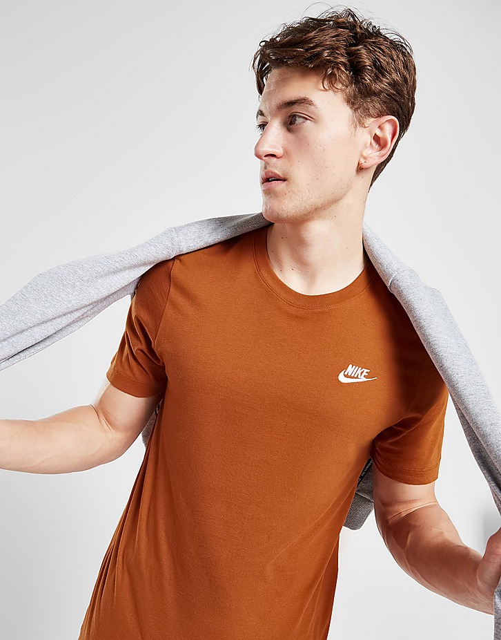 Nike Sportswear Club T-Shirt